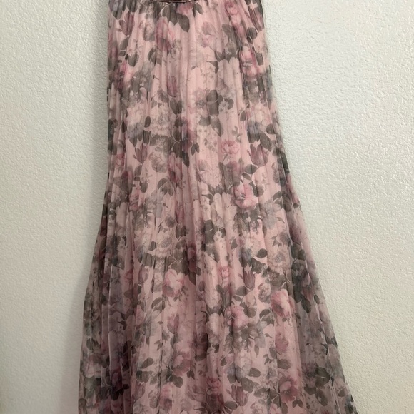 NWOT Most Beautiful Day Pink Multi Floral Print Organza Maxi Dress - Picture 9 of 9
